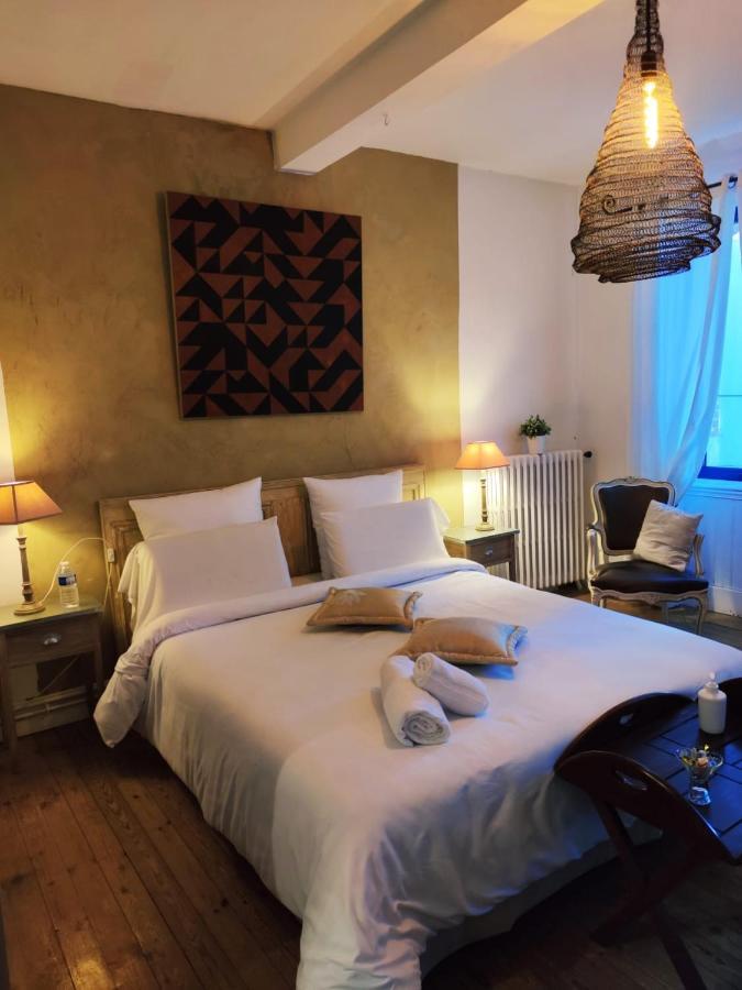 Chambre D'Hotes "Le Village" Villenouvelle Екстериор снимка