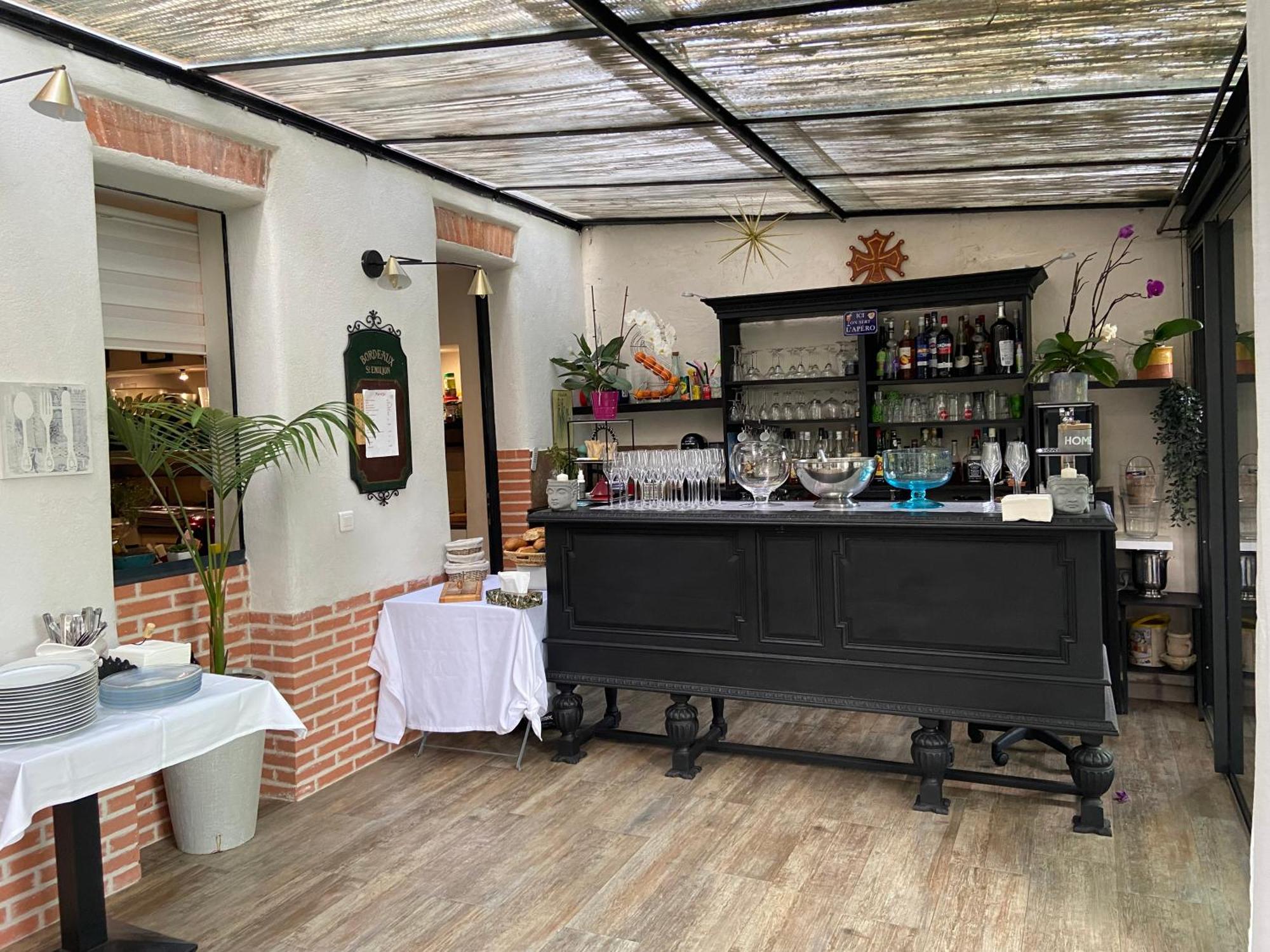 Chambre D'Hotes "Le Village" Villenouvelle Екстериор снимка