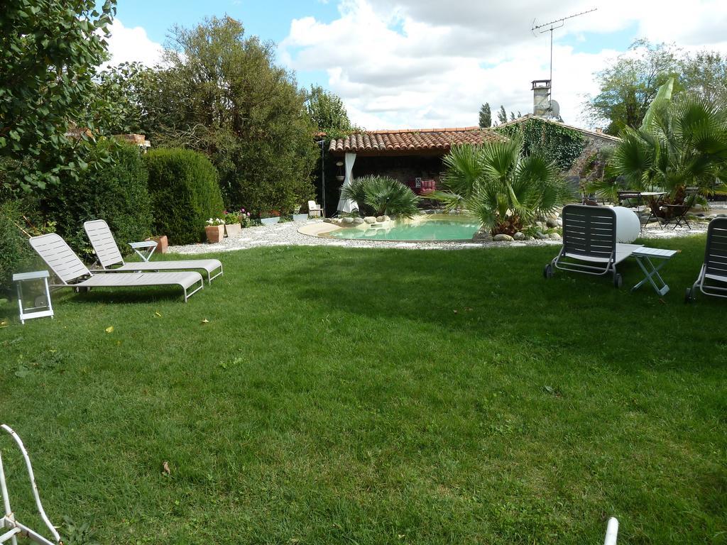 Chambre D'Hotes "Le Village" Villenouvelle Екстериор снимка