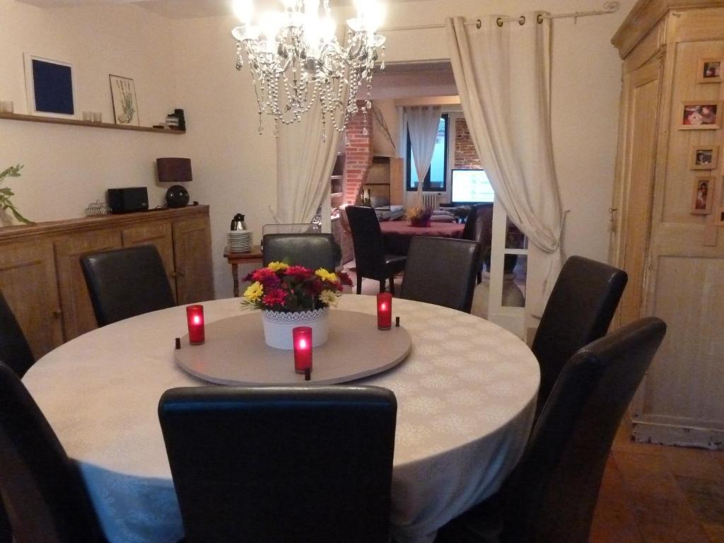 Chambre D'Hotes "Le Village" Villenouvelle Екстериор снимка