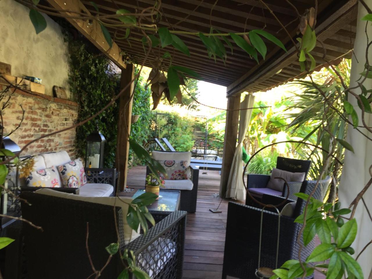 Chambre D'Hotes "Le Village" Villenouvelle Екстериор снимка