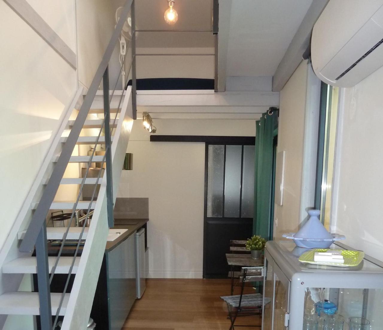 Chambre D'Hotes "Le Village" Villenouvelle Екстериор снимка
