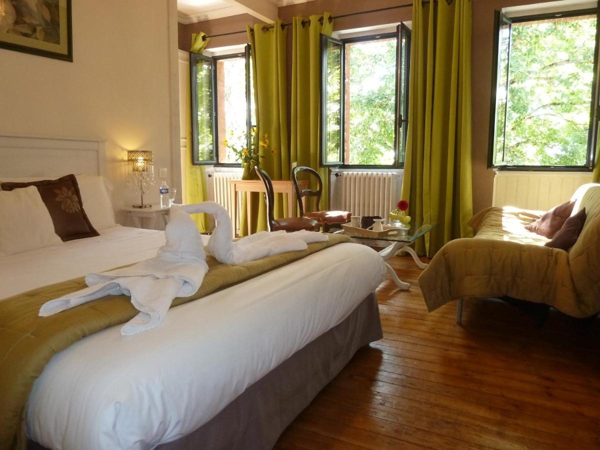 Chambre D'Hotes "Le Village" Villenouvelle Стая снимка